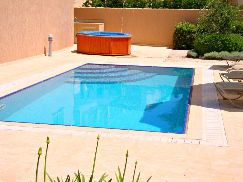 Villa Kartiela Sandy Beach Villas - Private Pool - Jacuzzi - Private Beach Area Polis ภายนอก รูปภาพ
